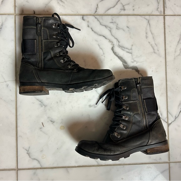 Sorel Emelie Conquest Black Lace-Up Side Zipper Combat Hiking Boots Size 8 - Picture 2 of 6
